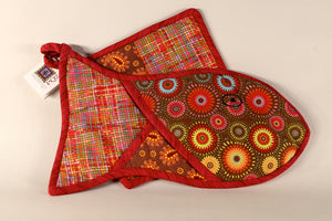 'Pwason' Fish Oven Mitt Set