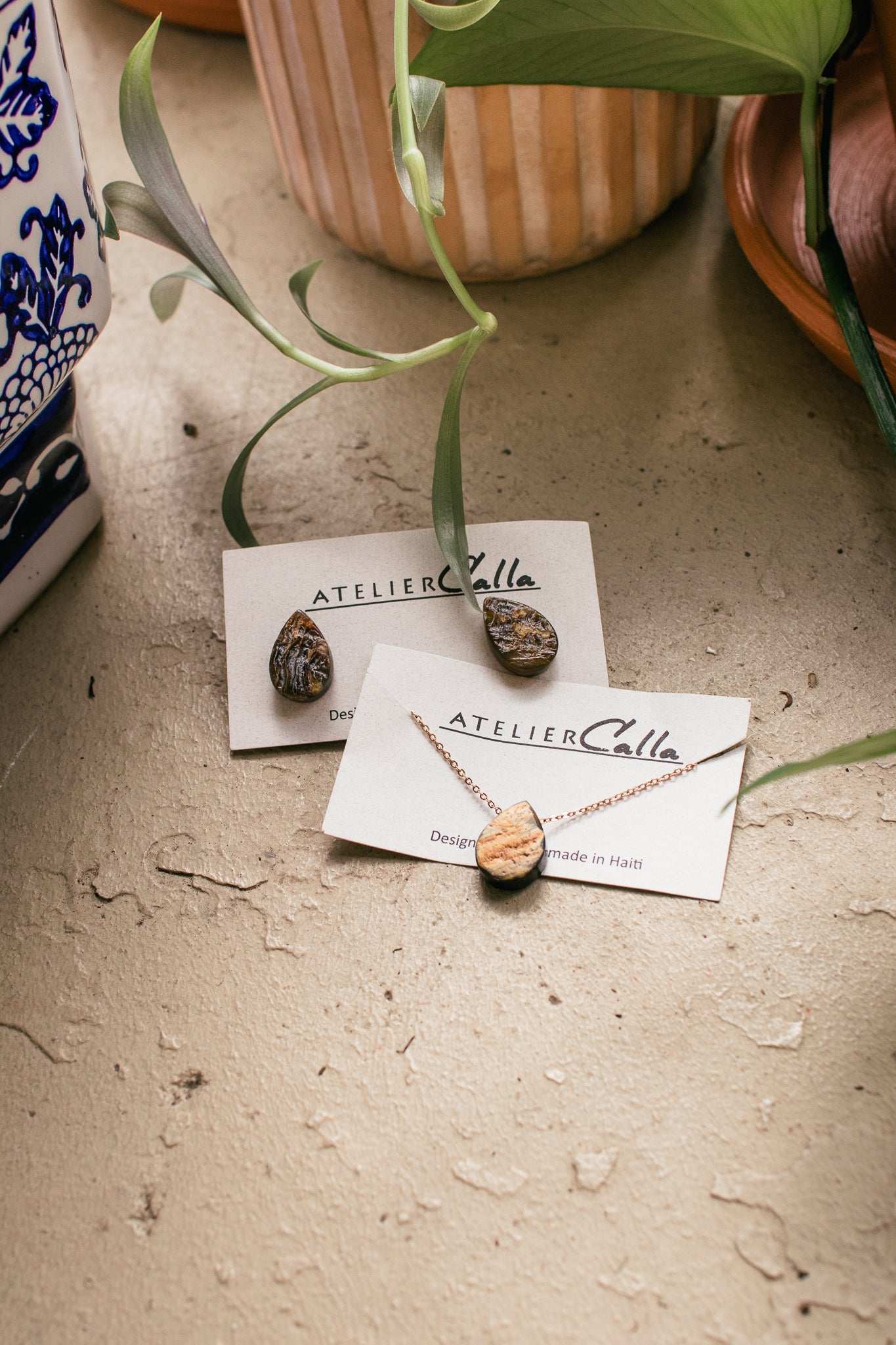 Teardrop Horn Necklace