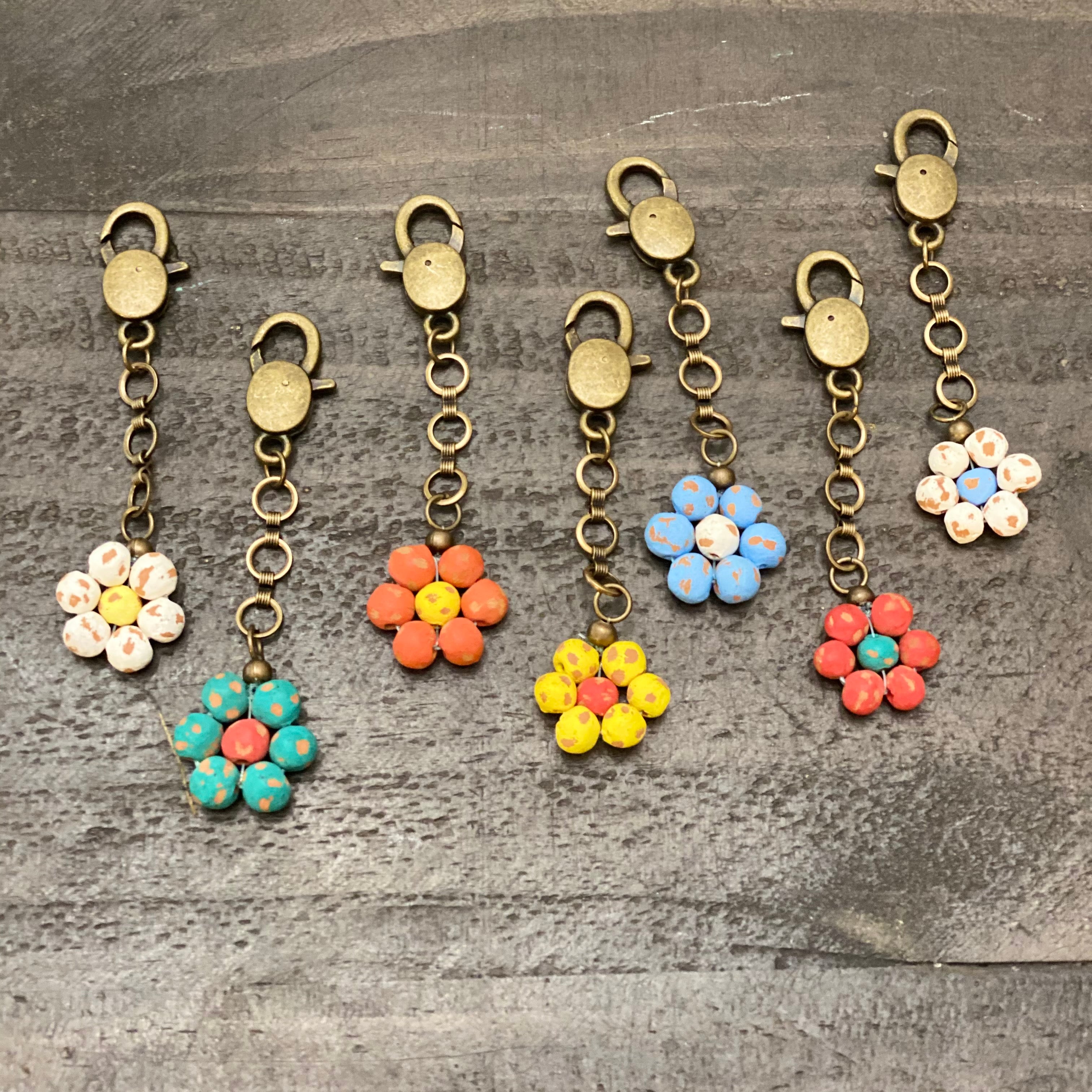 Ceramic Daisy Keychain