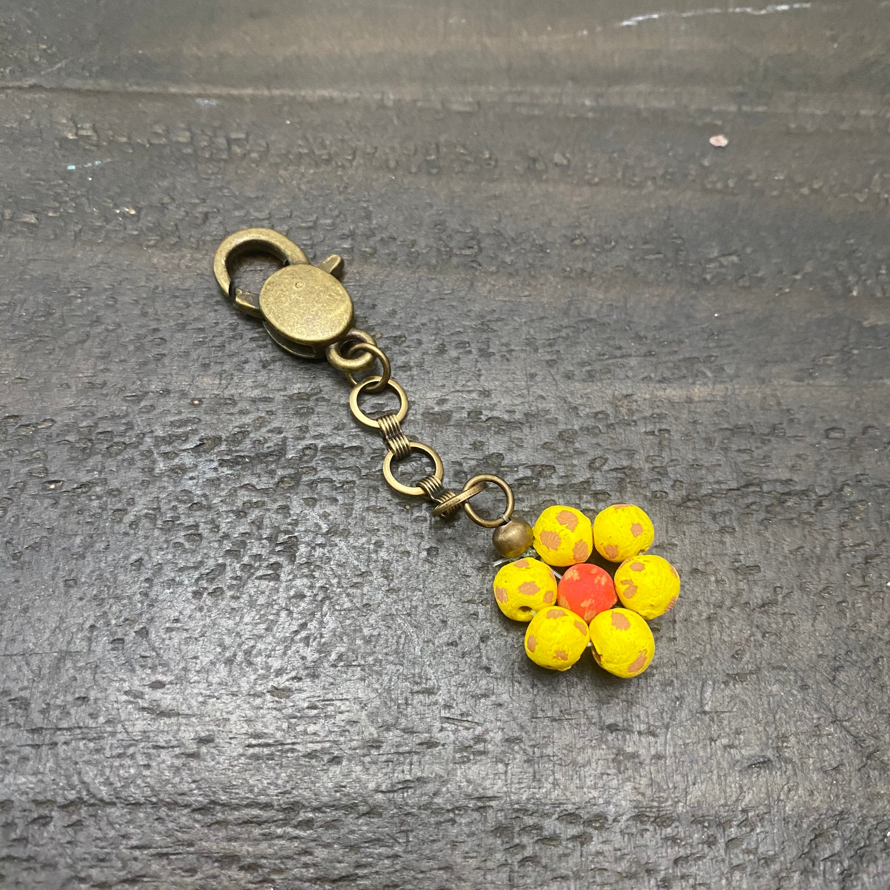 Ceramic Daisy Keychain
