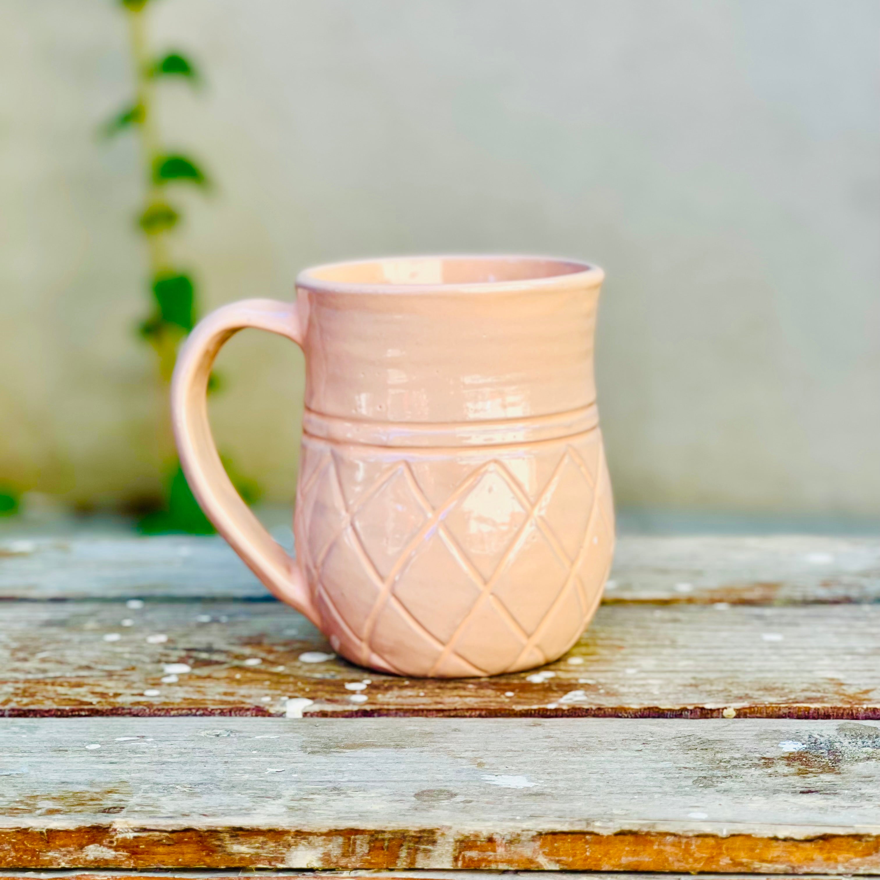Ananas Mug- Brushed Pale Sherbet