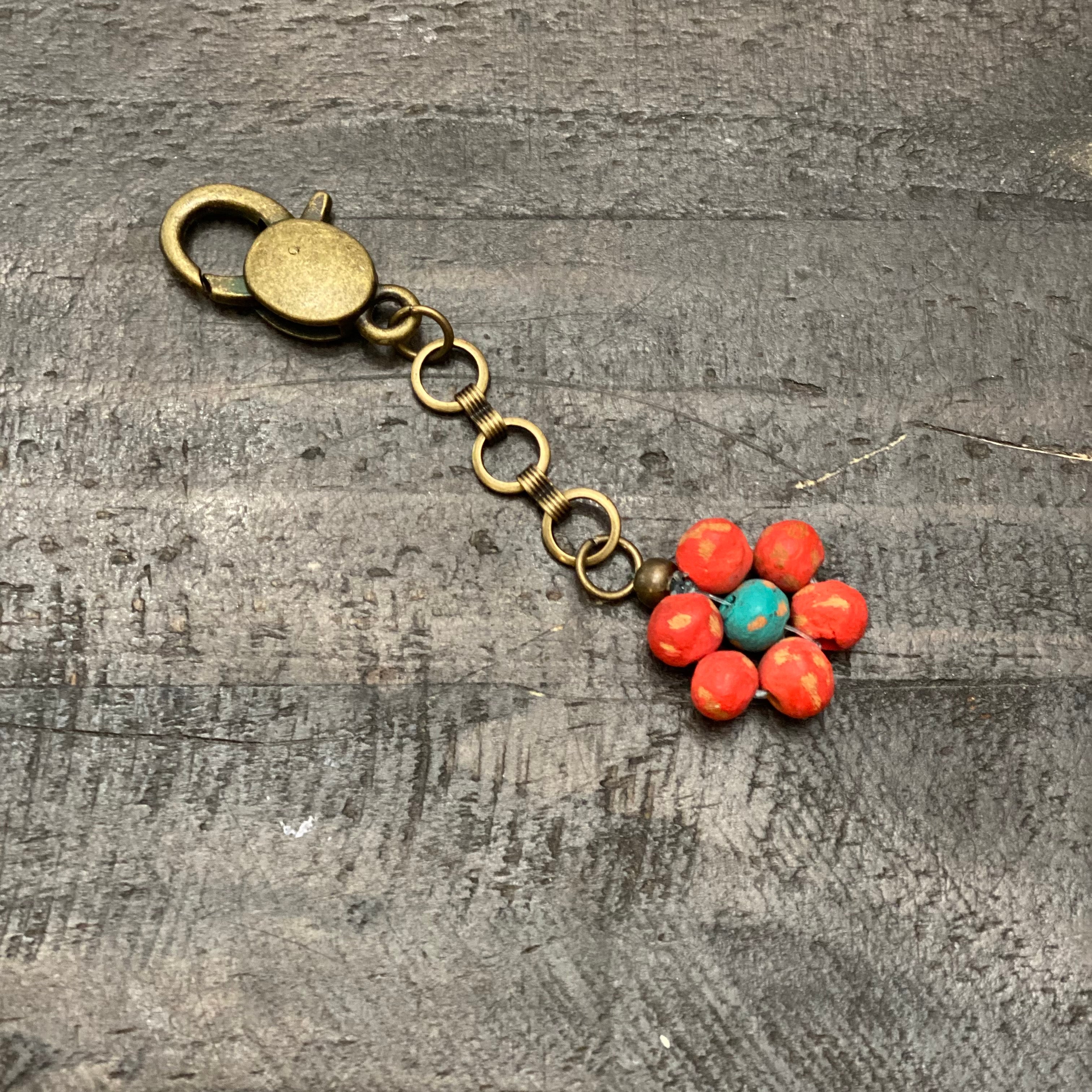 Ceramic Daisy Keychain