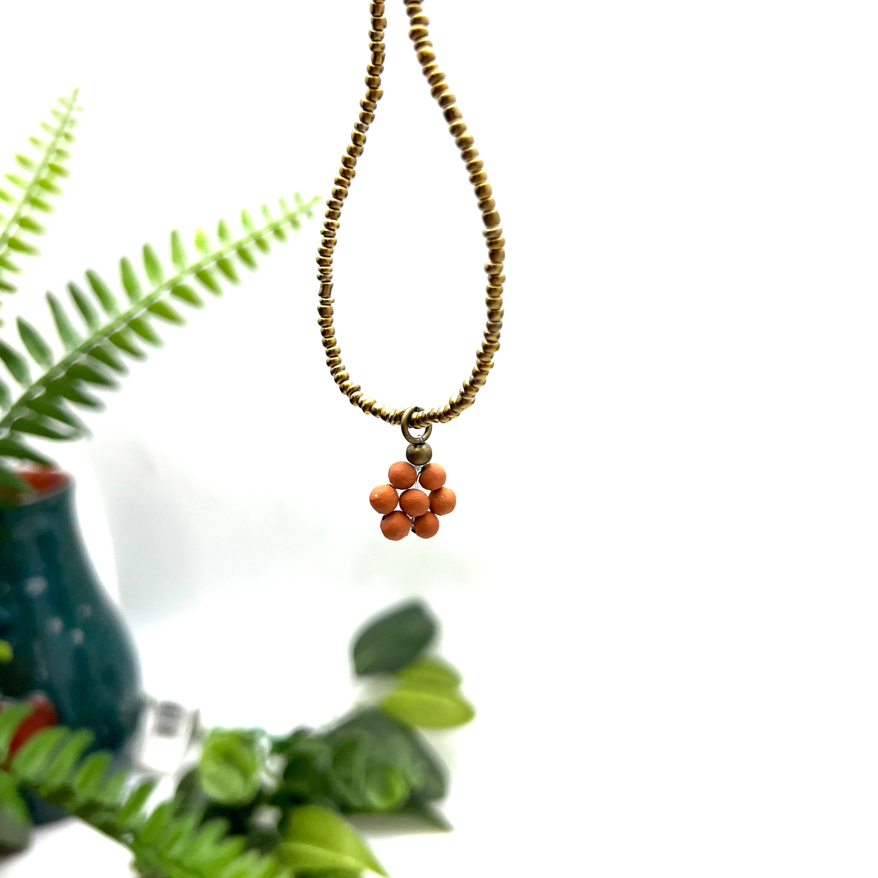 Daisy Aromatherapy Necklace